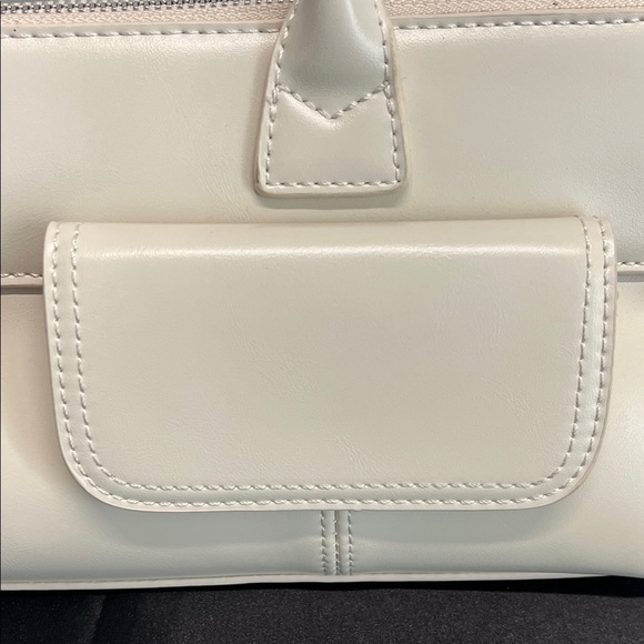 Rachel Zoe | Ivory Shoulder Bag w/ Boot Scarf - Picture 5 of 14